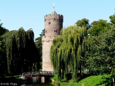 Nijmegen stelt de oudste stad van Nederland te zijn. Maar er zijn meer steden die stellen voor deze titel in aanmerking te komen.