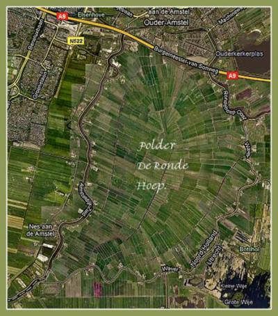Kaart van Polder De Ronde Hoep of De Rondehoep. Omdat de dijk rond deze polder een mooi rondje vormt van 17 km door bovendien een idyllisch landschap, is dat bij fietsers en wandelaars een populair rondje om te doen.