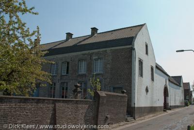 Bruisterbosch, woonhuis van carréhoeve De Roosenhof