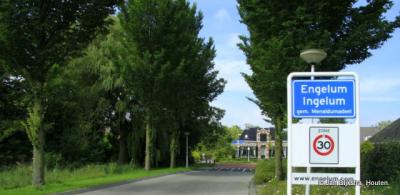 Ingelum is een dorp in de provincie Fryslân, gemeente Waadhoeke. T/m 2017 gemeente Menameradiel.