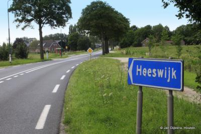 Dit richtingbord naar de buurtschap Heeswijk, gelegen aan de provincialeweg Montfoort-De Meern, is helaas verdwenen