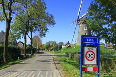 Lith is een dorp in de provincie Noord-Brabant, in de regio Noordoost-Brabant, gemeente Oss. Het was een zelfstandige gemeente t/m 2010.