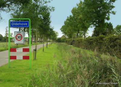 Oldehove is een dorp in de provincie Groningen, in de streken Westerkwartier en Middag-Humsterland, gemeente Westerkwartier. Het was een zelfstandige gemeente t/m 1989. In 1990 over naar gemeente Zuidhorn, in 2019 over naar gemeente Westerkwartier.