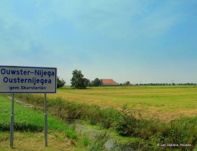 Ouwster-Nijega is een dorp in de provincie Fryslân, gemeente De Fryske Marren. T/m 1983 gemeente Doniawerstal. In 1984 over naar gemeente Skarsterlân, in 2014 over naar gemeente De Fryske Marren.