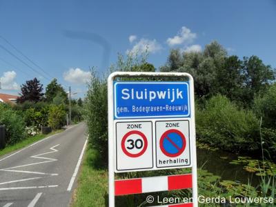 Sluipwijk is een dorp in de provincie Zuid-Holland, in de streek Groene Hart, gemeente Bodegraven-Reeuwijk. Het was een zelfstandige gemeente t/m 30-6-1870. Per 1-7-1870 over naar gemeente Reeuwijk, in 2011 over naar gemeente Bodegraven-Reeuwijk.