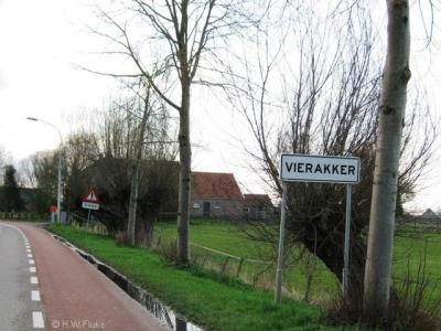 Vierakker is een dorp in de provincie Gelderland, in de streek Achterhoek, gemeente Bronckhorst.