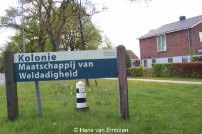 Willemsoord, grenspaal op de grens van de provincies Drenthe en Fryslân