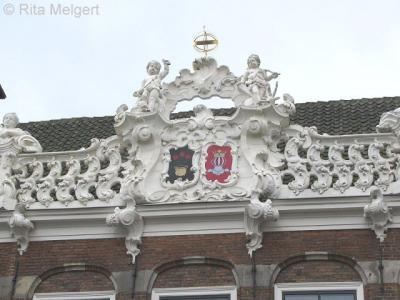 Zwolle, dakornament Melkmarkt