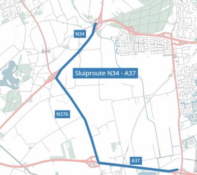 Wegverkeer gebruikte het wegdeel van de N376 tussen de A37 bij afslag Veenoord en de N34 afslag Erm regelmatig als sluiproute om Knooppunt Holssloot 'af te snijden'. Daarom is dit deel in 2021 heringericht. Zie verder het hoofdstuk Recente ontwikkelingen.