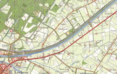 Actuele kaart van buurtschap Armhoede, waarop te zien is dat deze tegenwoordig ook nog wordt doorsneden door de spoorlijn en het naastgelegen Twentekanaal. (© Kadaster)