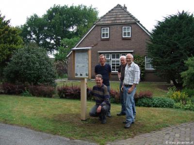In 2015 heeft het 'tolteam' van Arriën de vroegere tol bij de buurtschap Hoogengraven symbolisch in ere hersteld door er weer een houten tolboom te plaatsen, met daarbij een kastje met de tarieven zoals die destijds golden.