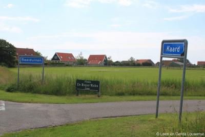Kaard is een buurtschap in de provincie Fryslân, in de regio Waddengebied, gemeente Terschelling. Aan de oostkant grenst de buurtschap, zoals op deze foto te zien is, aan buur-buurtschap Baaiduinen.