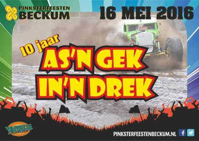 Een van de succesnummers tijdens de jaarlijkse Pinksterfeesten in Beckum is de altijd spectaculaire autocross As'n Gek in'n Drek. (© www.facebook.com/AsnGekInnDrek)