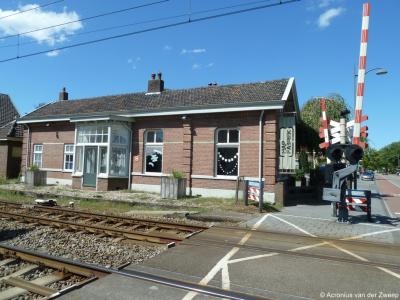 Bosschenhoofd had sinds 1855 een station aan de spoorlijn Roosendaal-Breda. In 1938 werd ‘station Seppe' voor het personenvervoer gesloten, in 1969 ook voor het goederenvervoer. Het rijksmonumentale stationnetje uit 1859 is behouden gebleven.