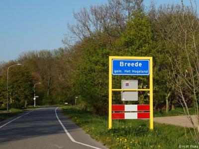 Breede is een dorp in de provincie Groningen, gemeente Het Hogeland. T/m 1989 gemeente Warffum. In 1990 over naar gemeente Eemsmond, in 2019 over naar gemeente Het Hogeland.