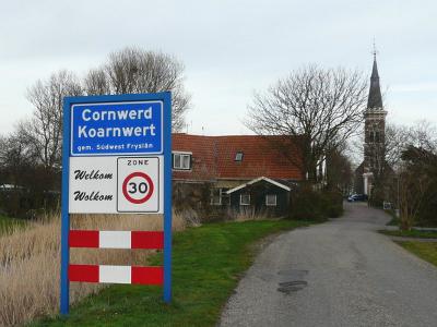 Cornwerd is een dorp in de provincie Fryslân, gemeente Súdwest-Fryslân. T/m 2010 gemeente Wûnseradiel. (© H.W. Fluks)