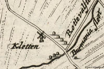 Buurtschap De Kletten wordt voor het eerst vermeld op de Schotanuskaart uit 1664 en is dan een bedrijvig buurtje i.v.m. de turfvaart, met o.a. een rogmolen, die op de kaart staat afgebeeld.