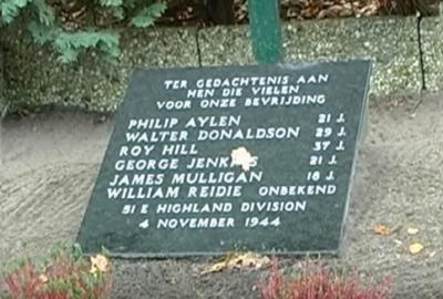 Buurtschap Distelberg, oorlogsmonument ter herinnering aan de 6 Schotse soldaten die op 4 november 1944 tegen de avond het Drongelens Kanaal wilden oversteken en dit met hun leven moesten bekopen. Jaarlijks is hier in november een herdenking.