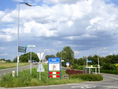 Driel is een dorp in de provincie Gelderland, in de streek Betuwe, gemeente Overbetuwe. T/m 2000 gemeente Heteren.