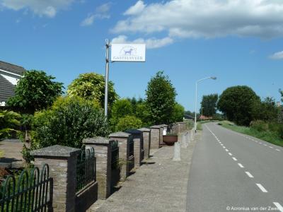 In het prachtige buitengebied van Oud Gastel aan de Vliet ligt sinds begin jaren '80 Hondenpension Gastelsveer.