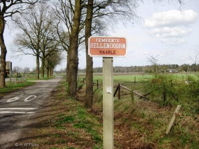 Haarle is een dorp in de provincie Overijssel, in de streek Salland, gemeente Hellendoorn.