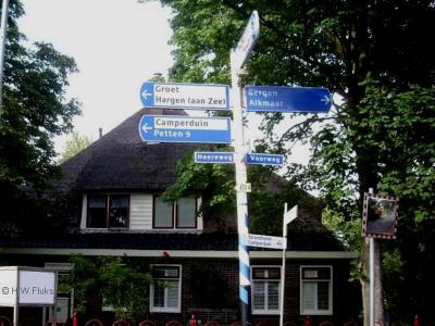Zowel buurtschap Hargen als badplaats Hargen aan Zee zijn niet voorzien van plaatsnaambordjes. Slechts een richtingbordje in Schoorl wijst je welke kant je op moet om er te komen...