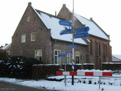 Kaathoven is een buurtschap in de provincie Noord-Brabant, in de regio Noordoost-Brabant, gemeente 's-Hertogenbosch. T/m 1992 grotendeels gemeente Berlicum, deels gemeente Heeswijk-Dinther (t/m 1968 gemeente Heeswijk).