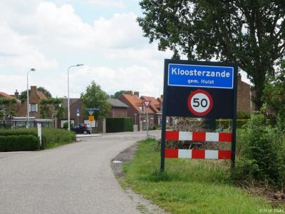 Kloosterzande is een dorp in de provincie Zeeland, in de streek Zeeuws-Vlaanderen, gemeente Hulst. T/m 2002 (hoofdplaats van de) gemeente Hontenisse.