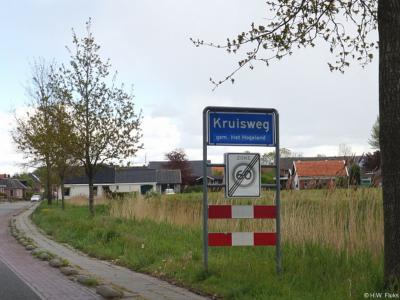Kruisweg is een dorp in de provincie Groningen, in de streek Hoogeland, gemeente Het Hogeland. T/m 1989 gemeente Kloosterburen. In 1990 over naar gemeente De Marne, in 2019 over naar gemeente Het Hogeland.
