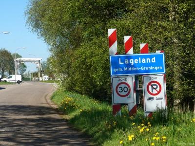 Lageland is een dorp in de provincie Groningen, in de streek Duurswold, in deels gemeente Midden-Groningen (t/m 2017 gemeente Slochteren), deels gemeente Groningen (t/m 2016 gemeente Slochteren).