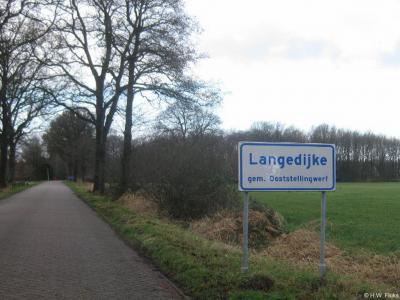 Langedijke is een dorp in de provincie Fryslân, in de streek Stellingwerven, gemeente Ooststellingwerf.