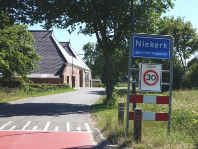 Niekerk is een dorp in de provincie Groningen, in de streek Hoogeland, gemeente Het Hogeland. T/m 1989 gemeente Ulrum. In 1990 over naar gemeente De Marne, in 2019 over naar gemeente Het Hogeland.