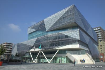 Het futuristische nieuwe Stadshuis van Nieuwegein is in 2012 gereedgekomen. 