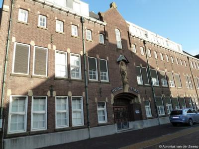 Ook het voormalige Pensionaat Sint Anna in Oudenbosch wordt in 2022 herbestemd tot appartementencomplex, door de lokale aannemer Van Agtmaal. Voor nadere informatie zie https://sintanna-oudenbosch.nl.