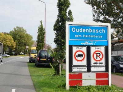 Oudenbosch is een dorp in de provincie Noord-Brabant, in de regio West-Brabant, en daarbinnen in de streek Baronie en Markiezaat, gemeente Halderberge. Het was een zelfstandige gemeente t/m 1996. Het is de hoofdplaats van de gemeente Halderberge.