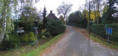 Overakker is een buurtschap in de provincie Noord-Brabant, in de regio Zuidoost-Brabant, en daarbinnen in de streek Kempen, gemeente Geldrop-Mierlo. T/m 2003 gemeente Mierlo. (© Google StreetView)