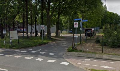 Pepinusbrug is een buurtschap in de provincie Limburg, gemeente Echt-Susteren. De buurtschap heeft geen plaatsnaamborden, zodat je alleen aan de gelijknamige straatnaambordjes kunt zien dat je er bent aangekomen. (© Google StreetView)