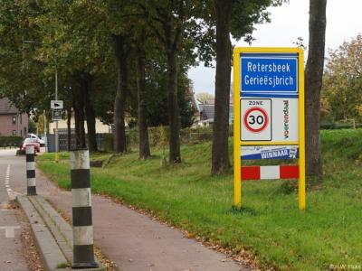 Retersbeek is een buurtschap in de provincie Limburg, in de regio's Heuvelland en Parkstad, gemeente Voerendaal. T/m 1981 gemeente Klimmen. De buurtschap valt onder het dorp Klimmen.