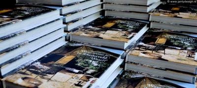 Als eindexamenproject voor haar studie aan Academie Minerva in Groningen heeft inwoonster van Rhederveld Janty Heeres in 2014 een boek gemaakt over de geschiedenis van haar woonplaats en streek, getiteld 'Waar woon je?' 'In Rhederveld.' 'Waar?!'
