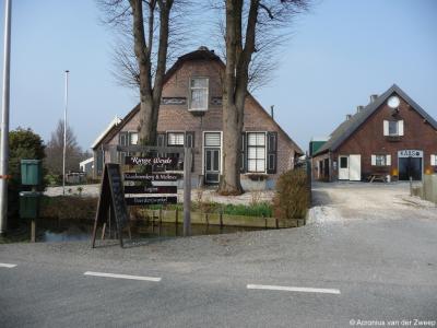 Buurtschap Ruige Weide heeft 1 rijksmonument, zijnde Hoeve Vredebest op nr. 43. Hoeve Vredebest stamt uit 1537 en was een van de eerste boerderijen die was opgebouwd uit steen.