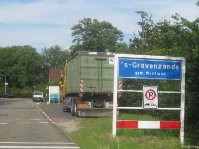 's-Gravenzande is een dorp in de provincie Zuid-Holland, in de streek Delfland, en daarbinnen in de regio en gemeente Westland. Het was een zelfstandige gemeente t/m 2003.