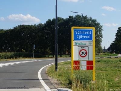 Schinveld is een dorp in de provincie Limburg, in de streek Heuvelland, regio Parkstad, gemeente Beekdaelen. Het was een zelfstandige gemeente t/m 1981. In 1982 over naar gemeeente Onderbanken, in 2019 over naar gemeente Beekdaelen.