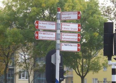 Buurtschap 't Kruis moet plaatsnaamborden ontberen. Slechts een richtingbordje in Heerhugowaard verwijst naar de buurtschap.