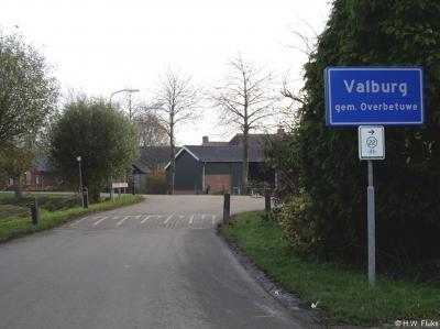 Valburg is een dorp in de provincie Gelderland, in de streek Betuwe, gemeente Overbetuwe. Het was een zelfstandige gemeente t/m 2000.