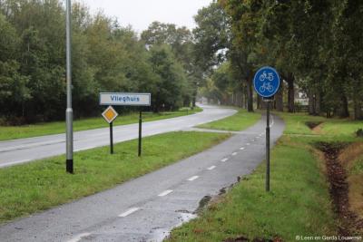 Vlieghuis is een buurtschap in de provincie Drenthe, gemeente Coevorden. De buurtschap valt onder de stad Coevorden. De buurtschap ligt buiten de bebouwde kom en heeft daarom witte plaatsnaamborden.