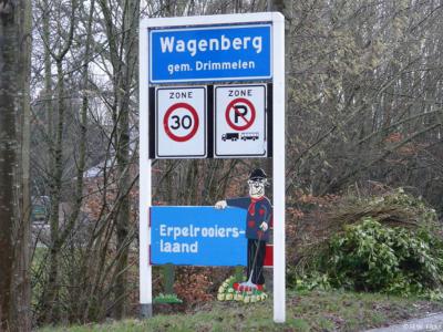 Wagenberg is een dorp in de provincie Noord-Brabant, in de regio West-Brabant, en daarbinnen in de streek Amerstreek, gemeente Drimmelen. T/m 1996 gemeente Terheijden. Tijdens carnaval heet het dorp Erpelrooierslaand.