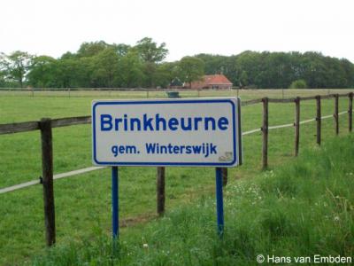 Brinkheurne is er een van de reeks buurtschappen die als een krans rond het dorp Winterswijk liggen. De buurtschap beslaat een groot grondgebied, maar heeft geen 'bebouwde kom' wegens de verspreide bebouwing en heeft daarom witte plaatsnaamborden.