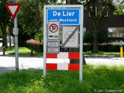 De Lier is een dorp in de provincie Zuid-Holland, in de streek Delfland, gemeente Westland. Het was een zelfstandige gemeente t/m 2003.