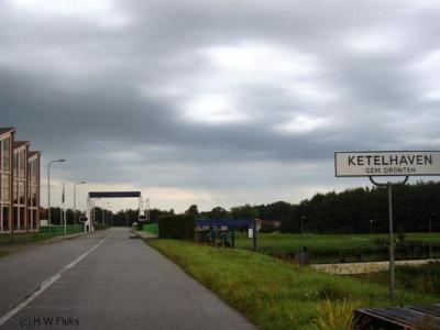Ketelhaven is een buurtschap in de provincie Flevoland, gemeente Dronten. De buurtschap valt onder het dorp Dronten.