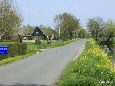 Wijngaarden is een dorp in de provincie Zuid-Holland, in de streek Alblasserwaard, gemeente Molenlanden. Het was een zelfstandige gemeente t/m 1985. In 1986 over naar gem. Graafstroom, in 2013 over naar gem. Molenwaard, in 2019 over naar gem. Molenlanden.